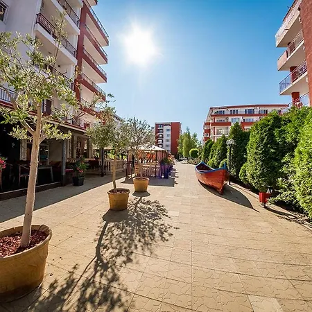 Fort Noks Grand Panorama Fort Beach - B2-room-333 דירה